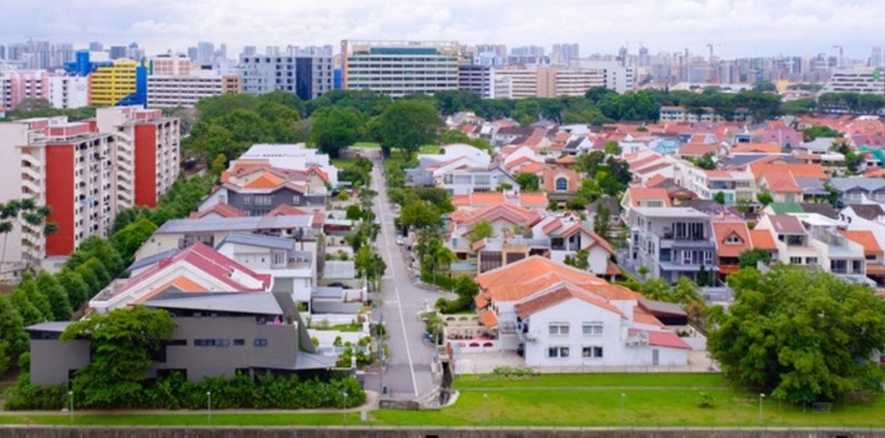 Comparing Condominium Listings Vs Landed Listings in Singapore